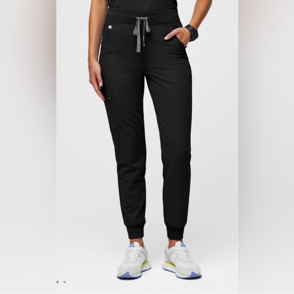 FIGS Zamora Joggers Scrub Pants Black Small